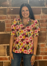 Load image into Gallery viewer, Floral Top **2 COLORS** - PLUS
