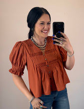 Load image into Gallery viewer, Smocked Top **2 COLORS**
