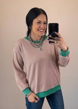 Load image into Gallery viewer, Striped Top **3 COLORS**
