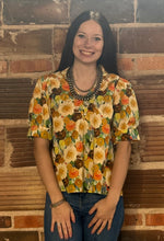 Load image into Gallery viewer, Floral Top **2 COLORS** - PLUS
