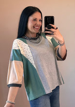 Load image into Gallery viewer, Floral Panel Top **2 COLORS**
