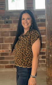 Leopard 1/4 Snap Top