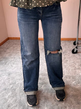 Load image into Gallery viewer, Mid Rise Loose Straight Leg Petra Jeans
