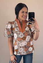 Load image into Gallery viewer, Floral Top **2 COLORS**
