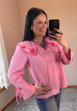 Load image into Gallery viewer, Striped Peter Pan Collar Top **2 COLORS**
