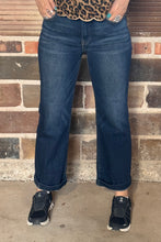 Load image into Gallery viewer, Dark Wash Tummy Control Cropped Risen Jeans
