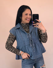 Load image into Gallery viewer, Leopard Mock Neck Top **2 COLORS**
