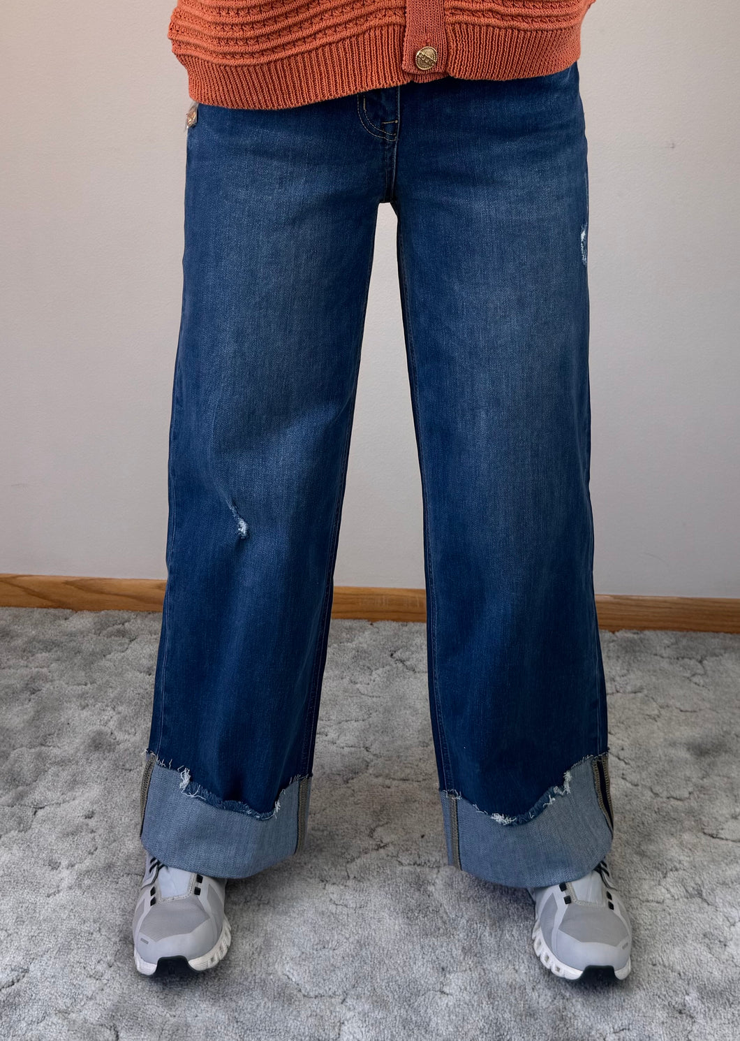 Wide Leg Cuffed Lovervet Jeans - PLUS