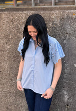 Load image into Gallery viewer, Eyelet Sleeve Top **2 COLORS**
