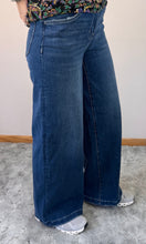 Load image into Gallery viewer, Mid Rise Palazzo Wide Leg Vervet Jeans
