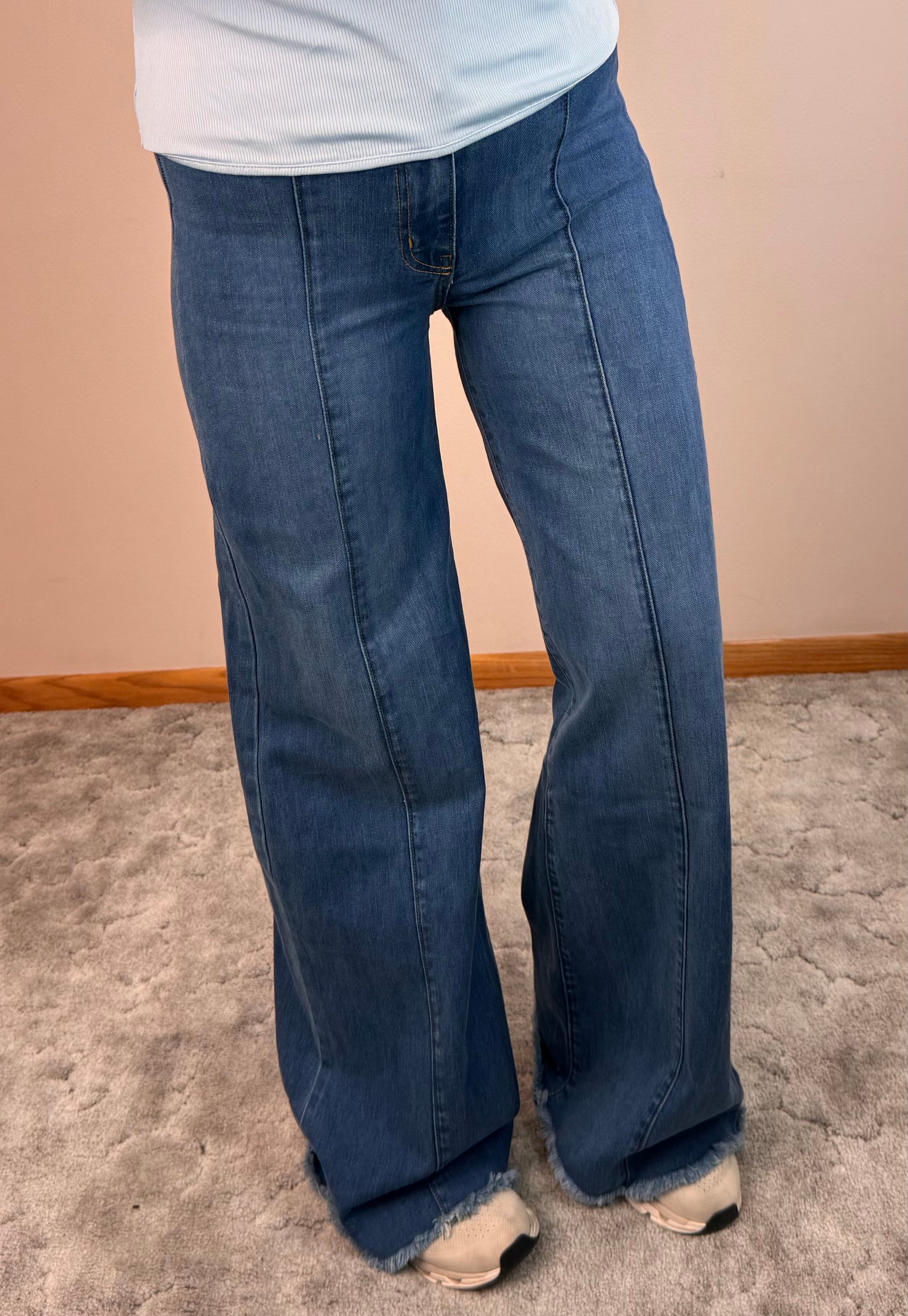Mediun Wash Front Seam Wide Leg O2 Jeans - No Pockets – The