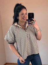 Load image into Gallery viewer, Striped 1/4 zip Top **3 COLORS** - PLUS
