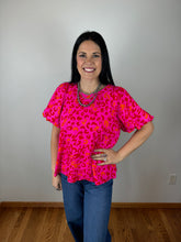 Load image into Gallery viewer, Hot Pink Leopard Top - PLUS
