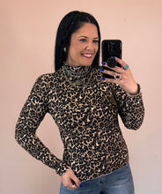Load image into Gallery viewer, Leopard Mock Neck Top **2 COLORS**
