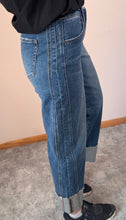 Load image into Gallery viewer, Cuffed Barrel Lovervet Jeans
