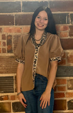 Load image into Gallery viewer, Button Down Top **2 COLORS**
