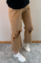 Load image into Gallery viewer, Mustard 90’s Vintage Cropped Flare Vervet Jeans
