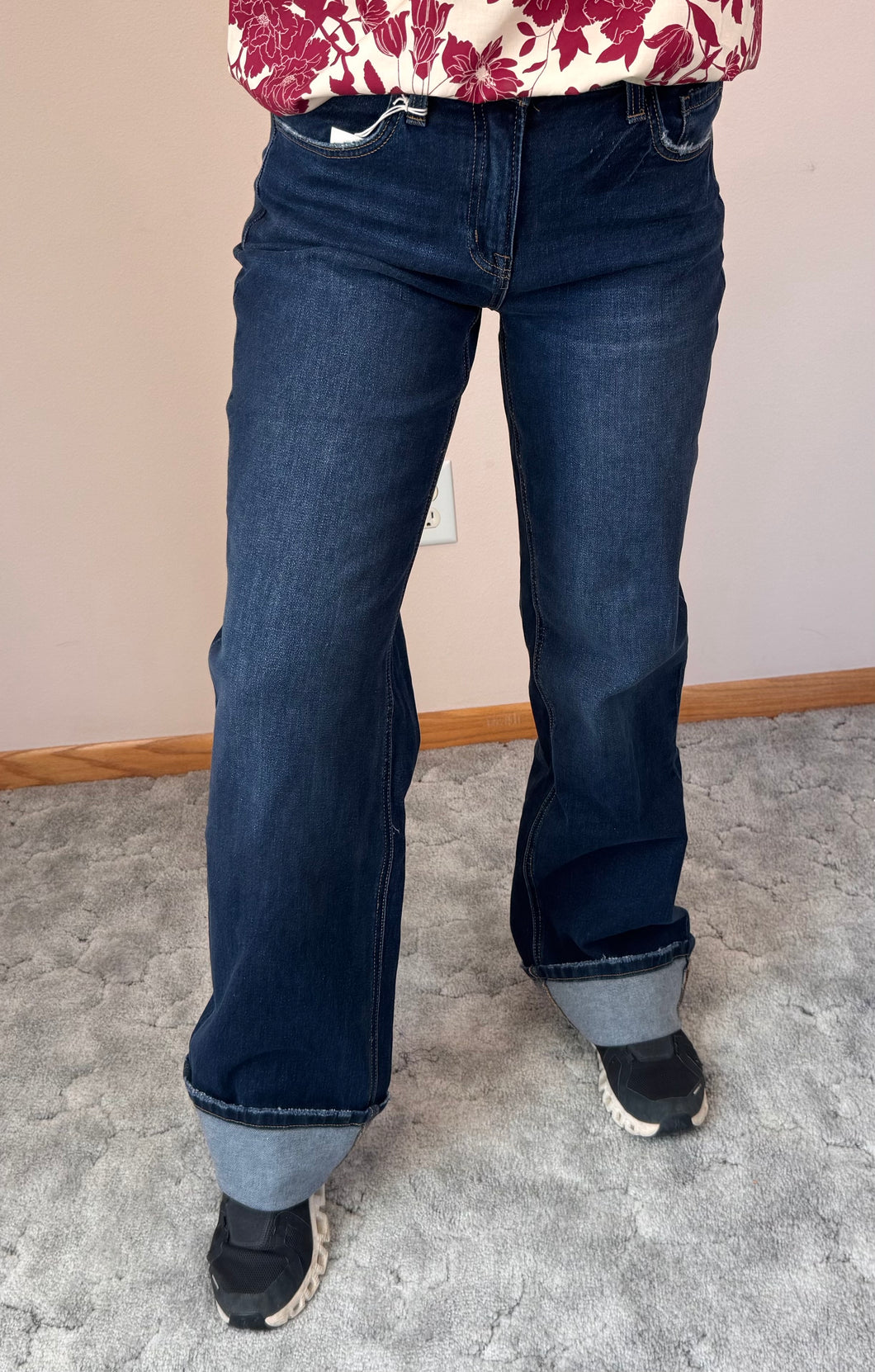 Dark Wash Cuffed Wide Leg Lovervet Jeans