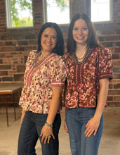 Load image into Gallery viewer, Floral Scallop Trim Top **2 COLORS**
