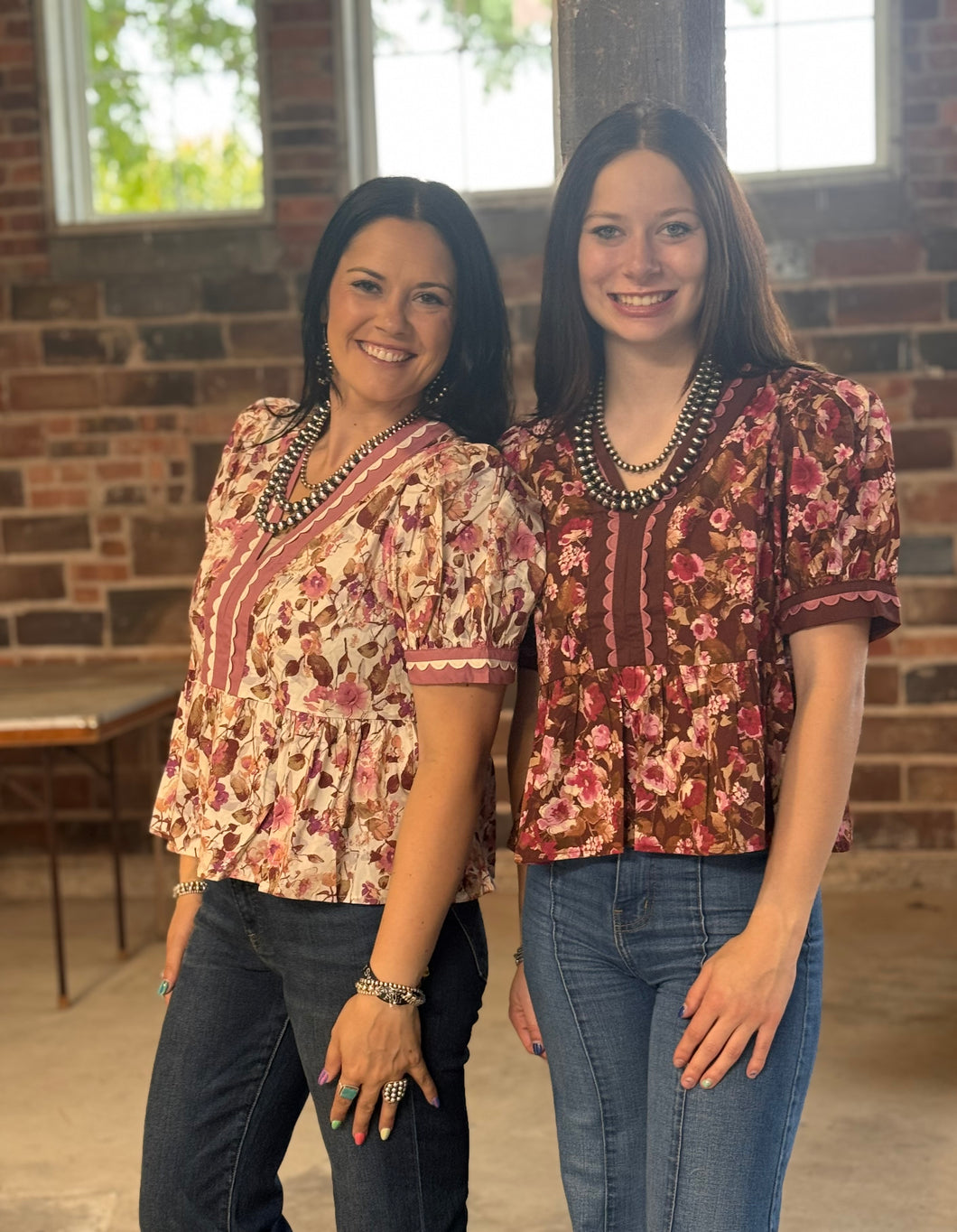 Floral Scallop Trim Top **2 COLORS**