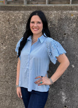 Load image into Gallery viewer, Eyelet Sleeve Top **2 COLORS**
