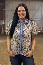 Load image into Gallery viewer, Diamond Floral Button Down Top **2 COLORS**
