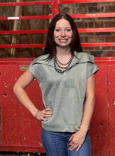 Load image into Gallery viewer, Solid 1/4 Zip Vest **3 COLORS**
