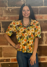 Load image into Gallery viewer, Floral Top **2 COLORS** - PLUS
