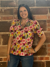 Load image into Gallery viewer, Floral Top **2 COLORS** - PLUS
