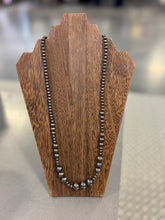 Load image into Gallery viewer, 30" Chunky Polished Necklace
