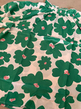 Load image into Gallery viewer, Floral Top **3 COLORS** - PLUS
