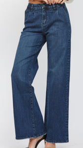 Relaxed Wide Leg Mica Jeans