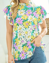 Load image into Gallery viewer, Floral Print Top - PLUS
