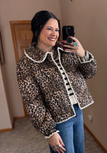 Load image into Gallery viewer, Leopard Quilted Jacket
