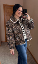 Load image into Gallery viewer, Leopard Quilted Jacket
