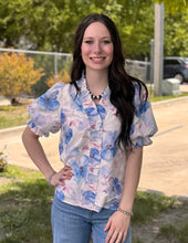 Load image into Gallery viewer, Ruffle Detail Floral Puff Sleeve Top
