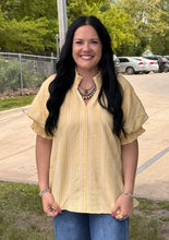 Load image into Gallery viewer, Textured Puff Sleeve Top **3 COLORS**
