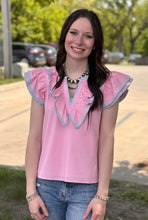 Load image into Gallery viewer, Pink Triangle Stich Ruffled Top

