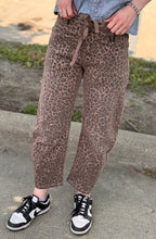 Load image into Gallery viewer, Brown Leopard Risen Barrel Jeans

