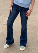 Load image into Gallery viewer, Dark Wash Side Pintuck Flare Lovervet Jeans
