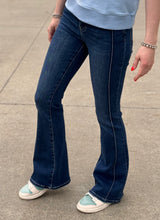 Load image into Gallery viewer, Dark Wash Side Pintuck Flare Lovervet Jeans
