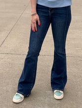 Load image into Gallery viewer, Dark Wash Side Pintuck Flare Lovervet Jeans

