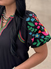 Load image into Gallery viewer, Floral Stripe Detail Puff Sleeve Top
