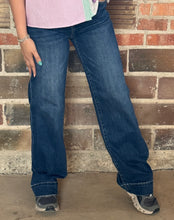 Load image into Gallery viewer, Dark Wash Wide Leg Trouser Hem Lovervet Jeans
