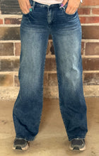 Load image into Gallery viewer, Wide Leg Comfort Stretch Petra Jeans
