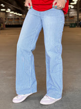 Load image into Gallery viewer, High Rise Stripe Pocket Wide Leg Trouser Hem Vervet Jeans

