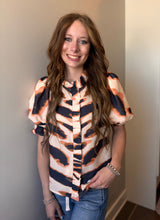 Load image into Gallery viewer, Abstract Tiger Print Top
