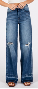 Released Hem Distressed Petra Jeans