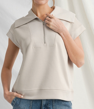 Load image into Gallery viewer, Solid 1/4 Zip Vest **3 COLORS**
