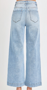 Light Wash Front Seam Cropped Risen Jeans